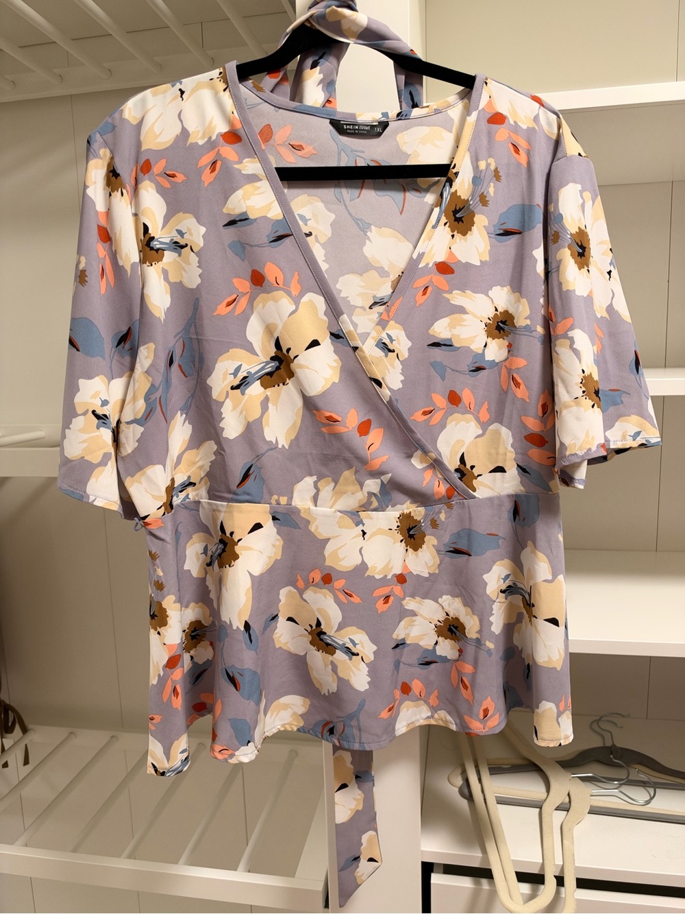 Floral Wrap Women's Top in Lavender size 1X